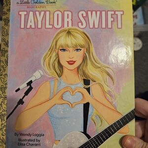 : Taylor Swift Biography